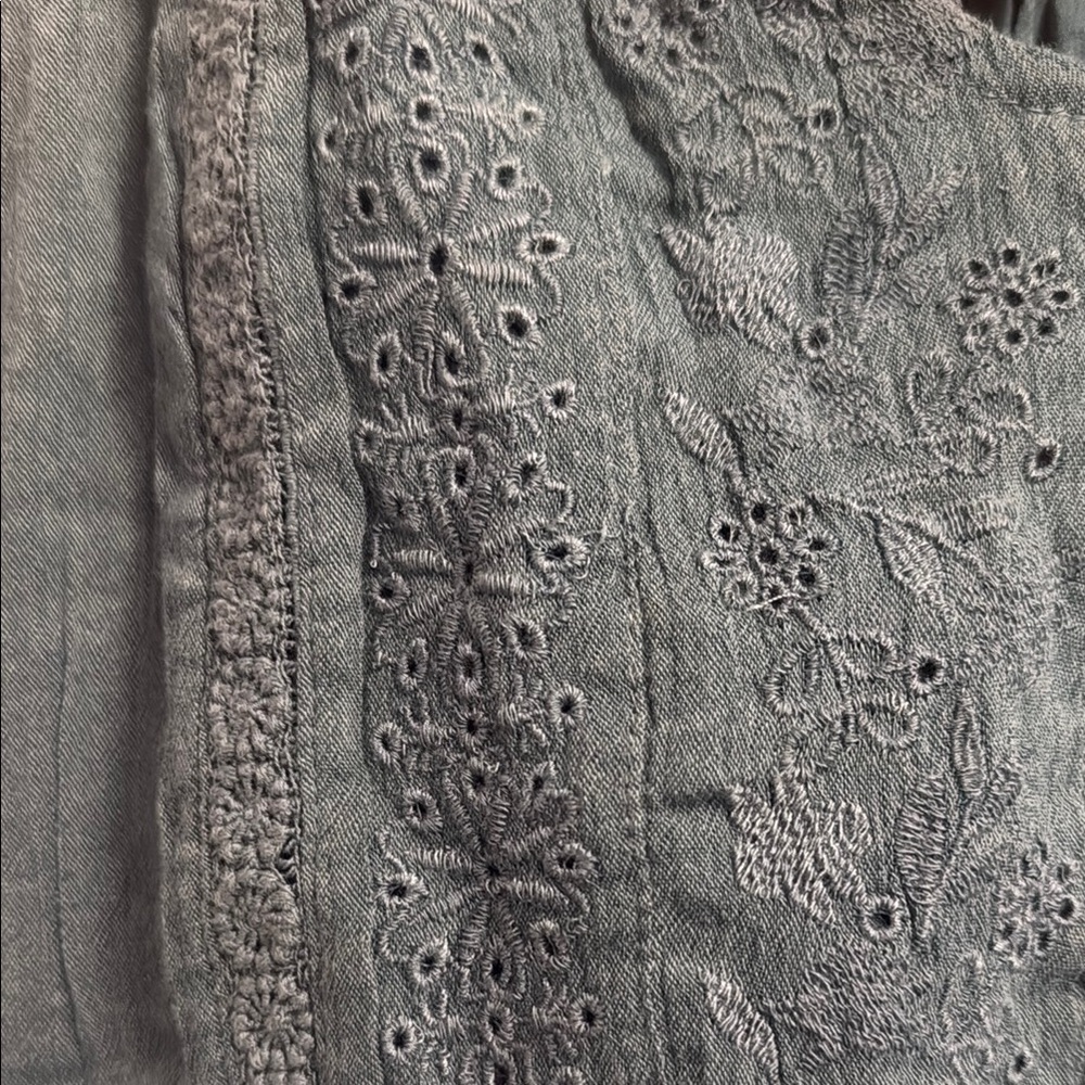 American Eagle Outfitters Dark Green Button-Front Crop Top - Picture 4 of 4